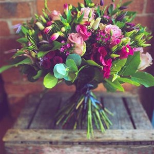 Olivia Handtied - NATIONAL DELIVERY 